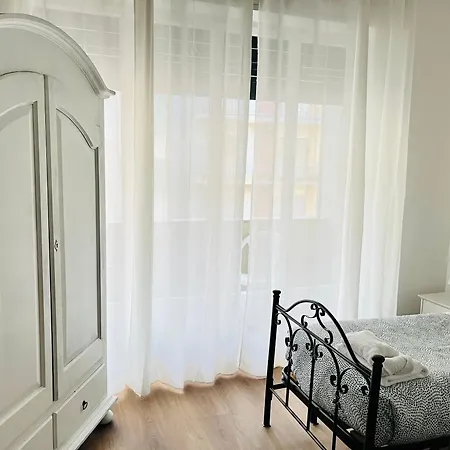 Porta Amari Bed & Breakfast 4*