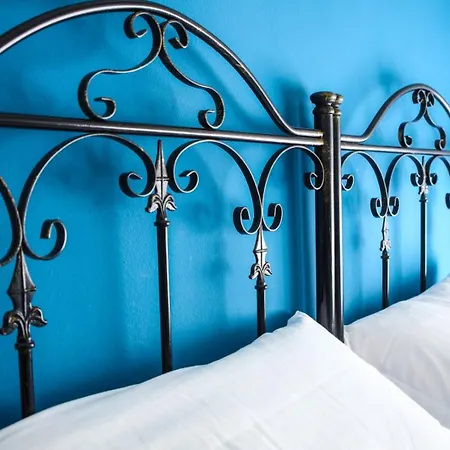 Porta Amari Bed & Breakfast