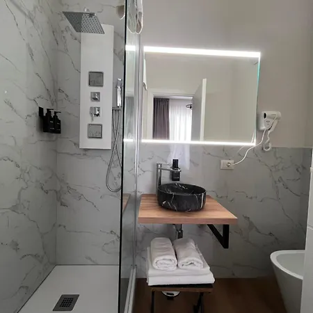 Oda ve Kahvaltı Porta Amari 4*